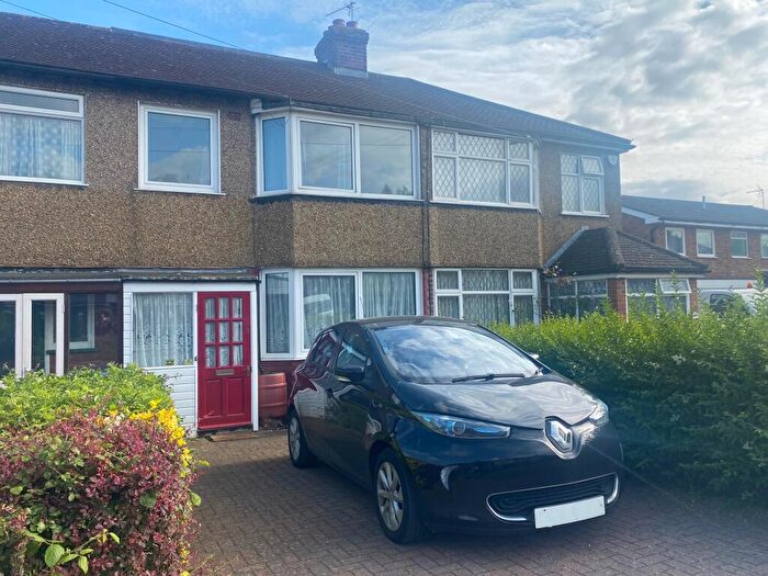 4 Bedroom House To Rent In Holme Close, Hatfield, AL10