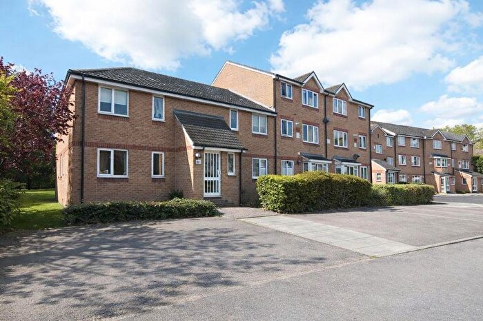 1 Bedroom Flat For Sale In Greenacre Gardens, Walthamstow, E17