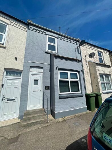 3 Bedroom Terraced House To Rent In North Road, Queenborough, ME11