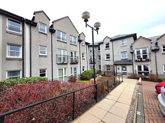 1 Bedroom Flat To Rent In Kirk Brae, Cults, Aberdeen, AB15