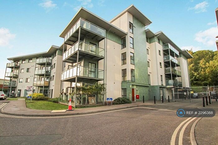 2 Bedroom Flat To Rent In Wilkinson Court, Brentwood, CM14