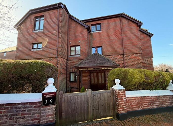 2 Bedroom Flat To Rent In Gorringe Road, Eastbourne, BN22