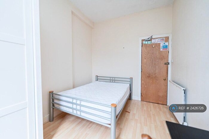 3 Bedroom Flat To Rent In Sunnyside Road, Aberdeen, AB24