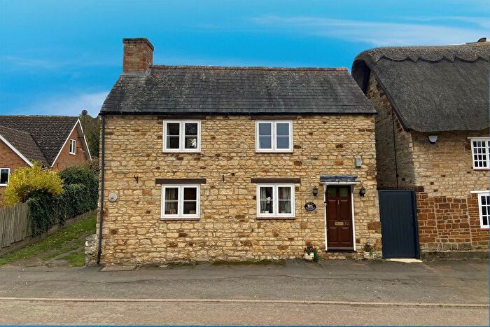 2 Bedroom Cottage For Sale In Main Street, Denton, Northampton, NN7