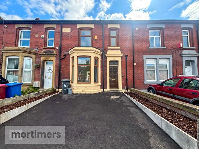 3 Bedroom Terraced House For Sale In Infirmary Road, Blackburn, Lancashire, BB2
