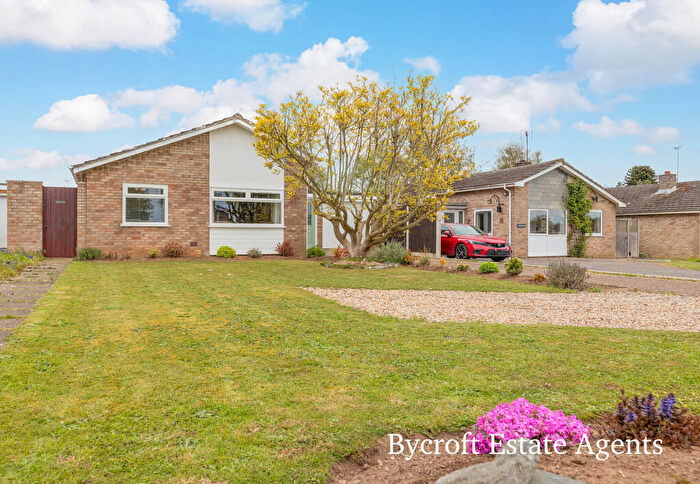 4 Bedroom Detached Bungalow For Sale In Broad Reaches, Ludham, NR29