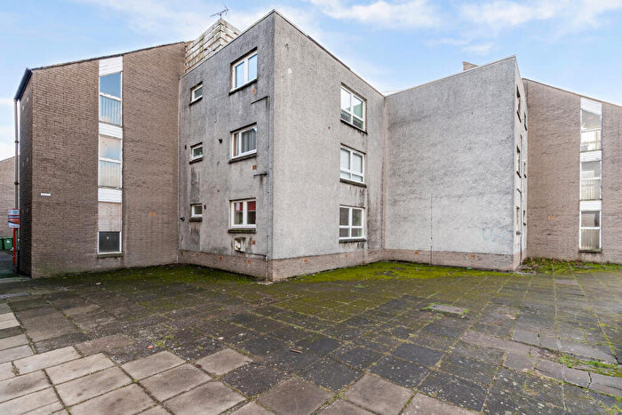 2 Bedroom Flat For Sale In Dundas Street, Grangemouth, FK3