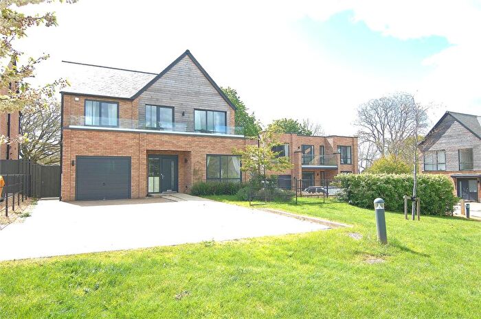 4 Bedroom Detached House For Sale In John Martin Gardens, Standish, Stonehouse, Gloucestershire, GL10