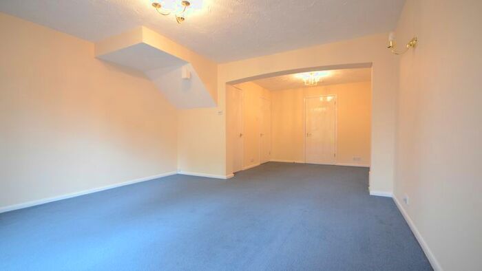 2 Bedroom Terraced House To Rent In Stonefield Park, Maidenhead, SL6