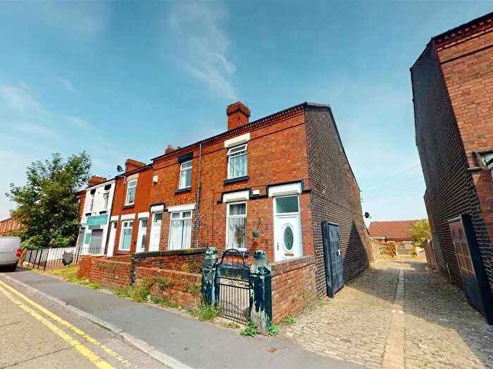 3 Bedroom End Of Terrace House For Sale In Nutgrove Road, St Helens, WA9