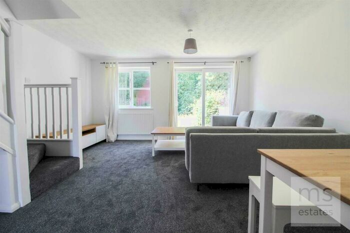 2 Bedroom Semi-Detached House To Rent In Hinchin Brook, Lenton, Nottingham, NG7