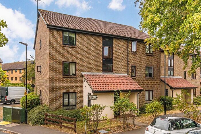 1 Bedroom Property To Rent In Foxwood Close, Feltham, TW13