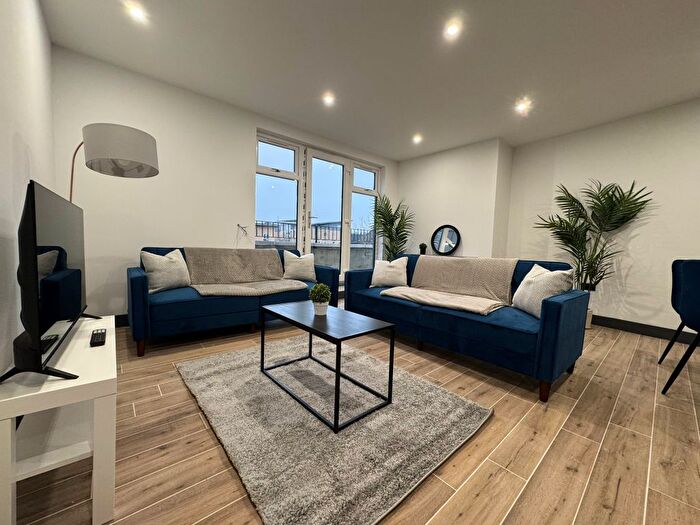 1 Bedroom Flat To Rent In Majestic House, Shenley Road, WD6