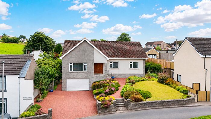 3 Bedroom Detached Bungalow For Sale In Braxfield Road, Lanark, ML11