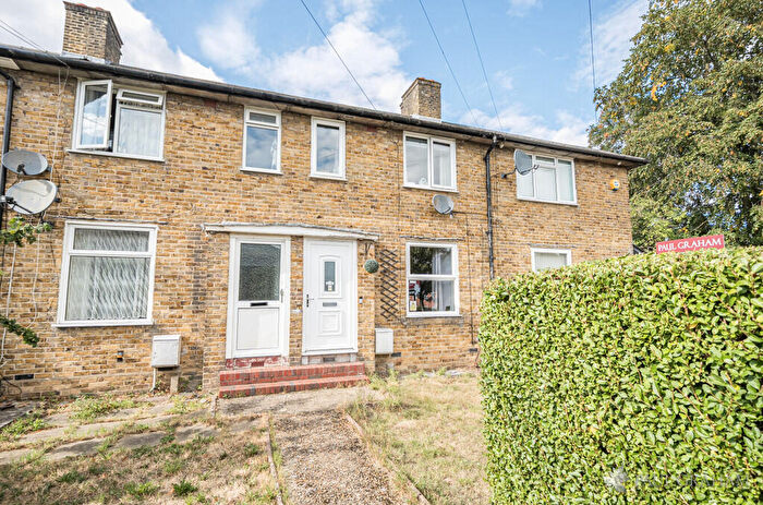 3 Bedroom Terraced House For Sale In St. Agathas Grove, Carshalton, SM5