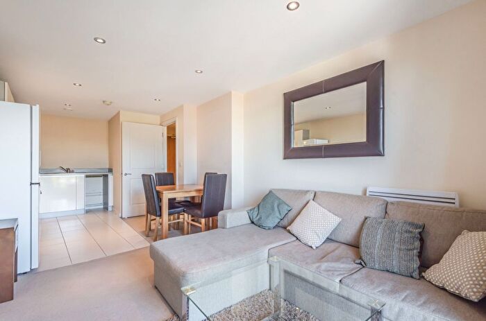 1 Bedroom Flat To Rent In Durnsford Road, Wimbledon, London, SW19