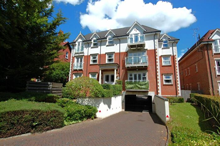 2 Bedroom Flat To Rent In A Beckenham Grove, Bromley, BR2