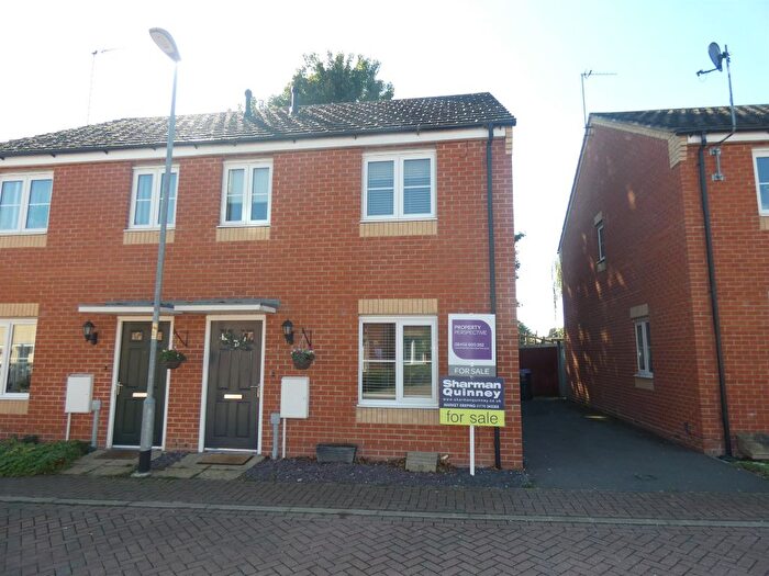 3 Bedroom Semi-Detached House For Sale In Brooklands Way, Bourne, PE10