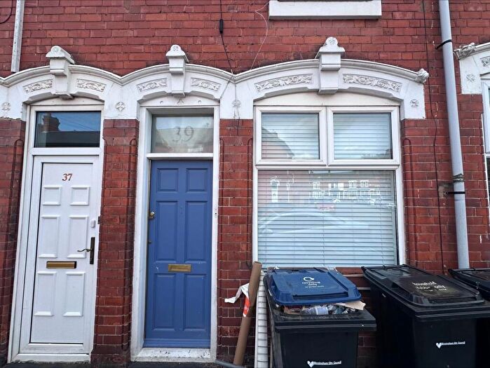 3 Bedroom Terraced House To Rent In Bank Street, Kings Heath, Birmingham, B14