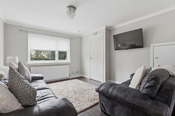 3 Bedroom Terraced House For Sale In Campbell Terrace, Dumbarton, G82