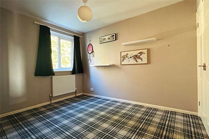 3 Bedroom Terraced House For Sale In Pinewood Park, Farnborough, Hampshire, GU14