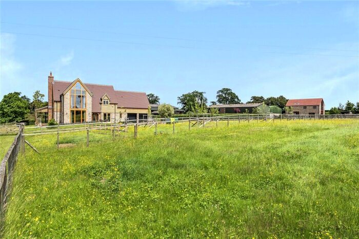 4 Bedroom Detached House For Sale In Southwood, Glastonbury, Somerset, BA6