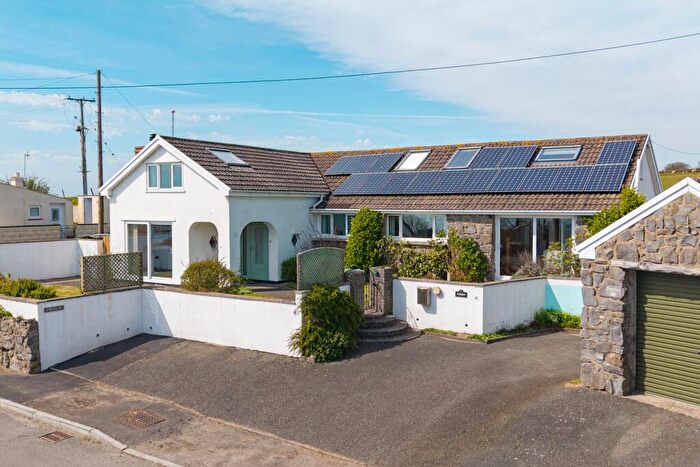 5 Bedroom Detached Bungalow For Sale In Trewent Hill, Freshwater East, Pembroke, SA71