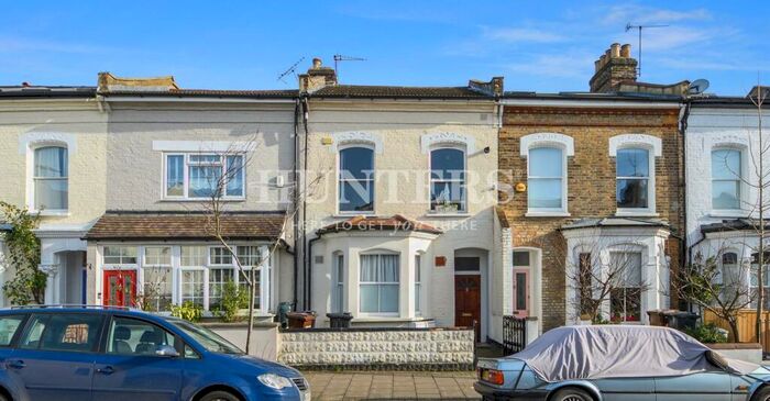 2 Bedroom Flat To Rent In Dynevor Road, London, N16