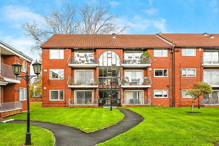 2 Bedroom Flat For Sale In Menlove Mansions, Liverpool, Merseyside, L18