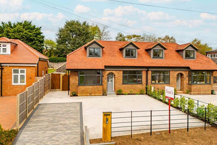 4 Bedroom Semi-Detached House For Sale In Grove Road, Harpenden, Hertfordshire, AL5