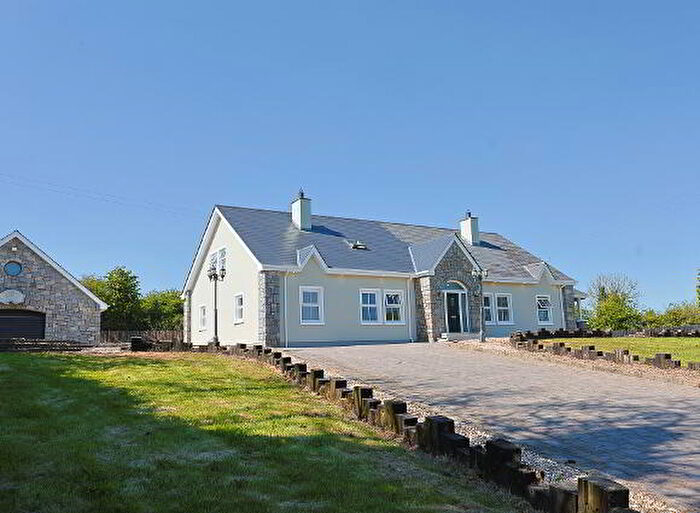 5 Bedroom Chalet Bungalows For Sale In Carrowbane Road, Camlough, BT35