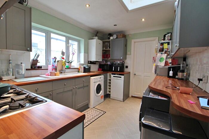 3 Bedroom Terraced House For Sale In Kingsley Road, Southsea, PO4