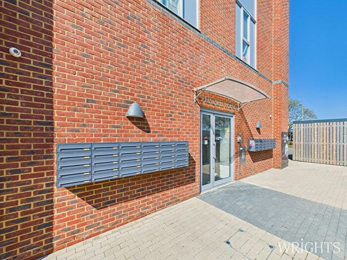 1 Bedroom Flat To Rent In Bridge Road East, Welwyn Garden City, AL7