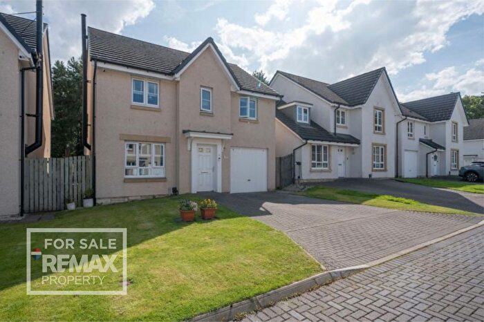 4 Bedroom Detached House For Sale In Howatston Court, Livingston, EH54
