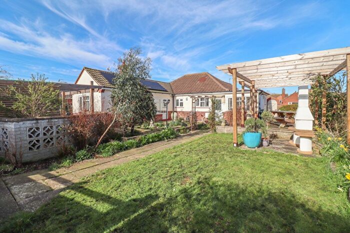 3 Bedroom Detached Bungalow For Sale In Dawnay Avenue, King's Lynn, Norfolk, PE30