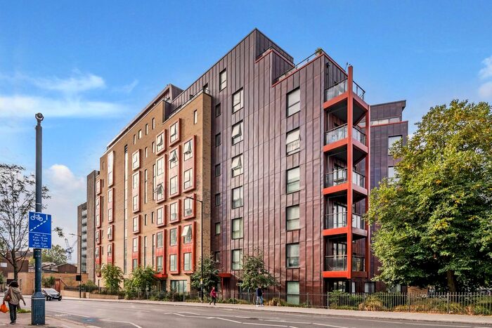 3 Bedroom Flat To Rent In Oxford Road, London, NW6