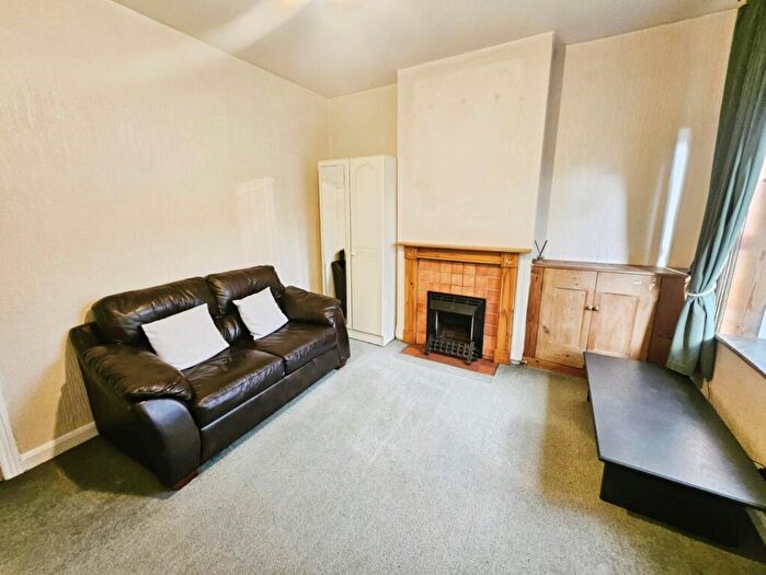 2 Bedroom Terraced House To Rent In Katie Road, Selly Oak, B29