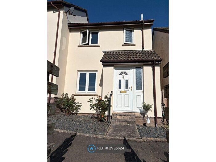 3 Bedroom End Terrace House To Rent In Dyers Close, Braunton, EX33