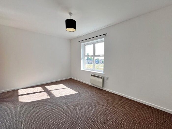 2 Bedroom Flat To Rent In Douglas Road, Stanwell, Staines, TW19