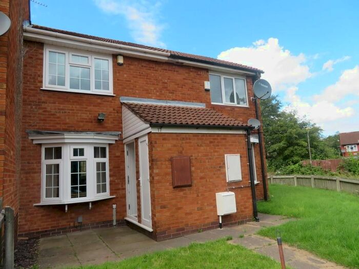 2 Bedroom Property To Rent In Spring Grove Gardens, Hockley, Birmingham, B18