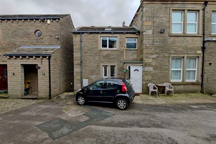 1 Bedroom Terraced House To Rent In Stannary, Stainland, Halifax HX4