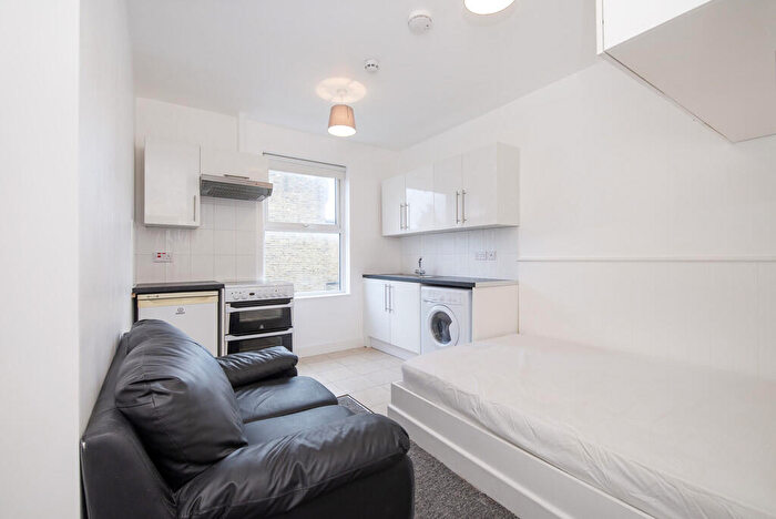 Studio To Rent In Chamberlayne Road, Kensal Rise, NW10