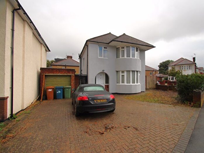 3 Bedroom Detached House To Rent In The Ridgeway, Harrow, HA2