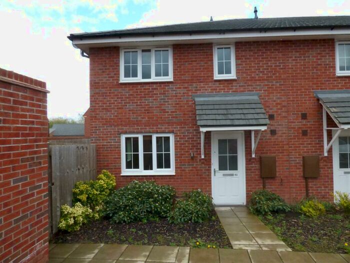 2 Bedroom End Of Terrace House To Rent In Suffolk Way, Church Gresley, DE11