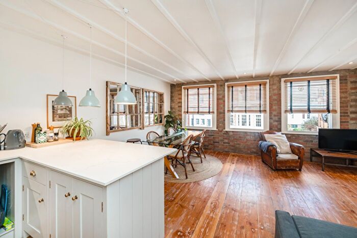 1 Bedroom Flat For Sale In Hoxton Street, London, N1