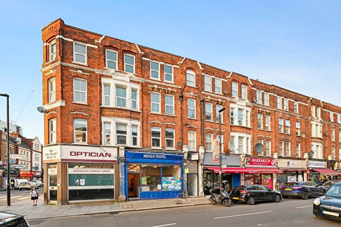 3 Bedroom Flat To Rent In Derwentwater Mansions, Churchfield Road, Acton, W3