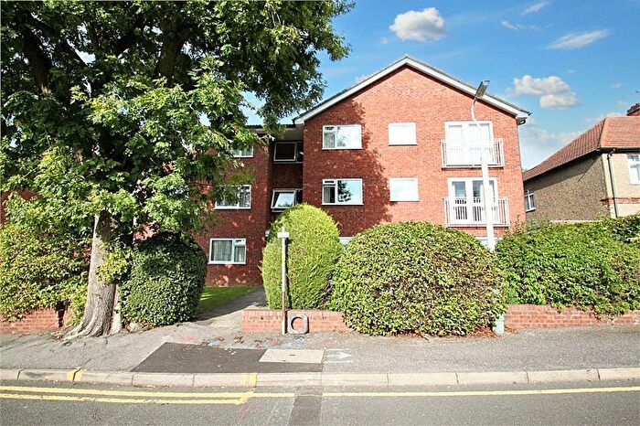 1 Bedroom Flat For Sale In Bawtree Road, Uxbridge, UB8