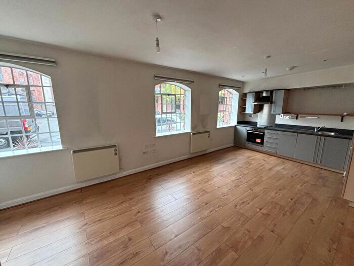 1 Bedroom Apartment For Sale In George Street, Birmingham, B3