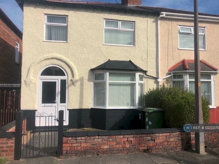 3 Bedroom Semi-Detached House To Rent In Snowdrop Avenue, Birkenhead, CH41