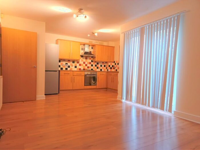2 Bedroom Flat To Rent In Gower Place, Fleming Road, Grays, Essex RM16